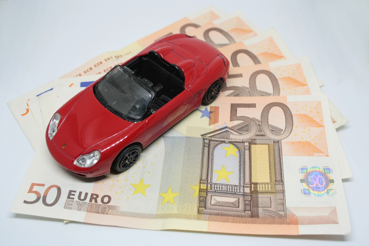 Understanding the Cost Factors of Monthly Car Insurance Payments